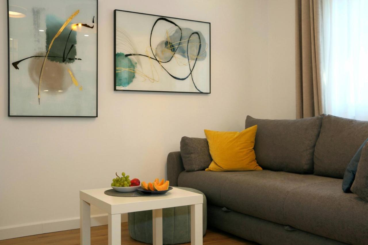 Apartments Tona Жаборич Екстер'єр фото